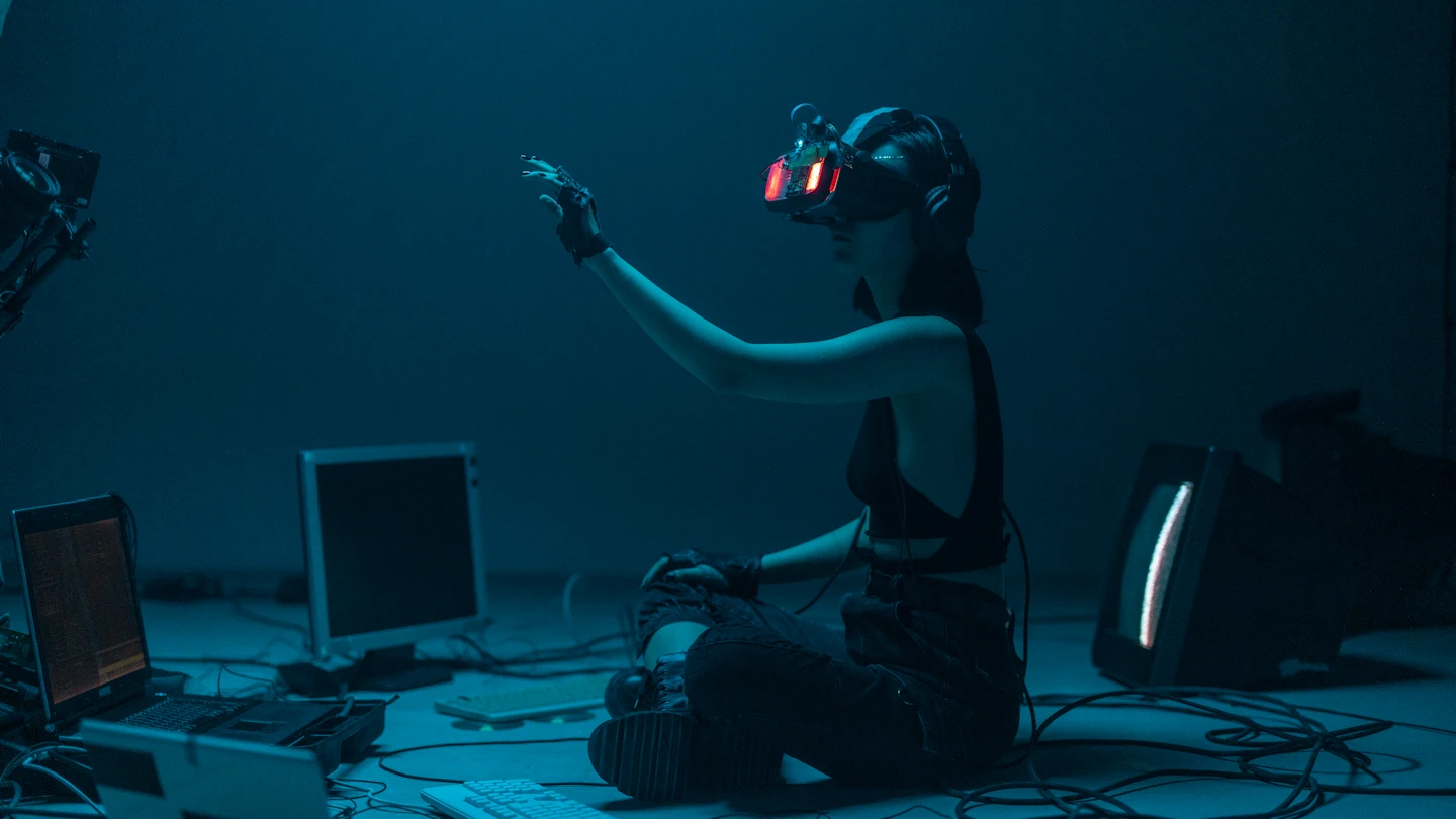 Immersive Virtual Reality Enhances Student Learning